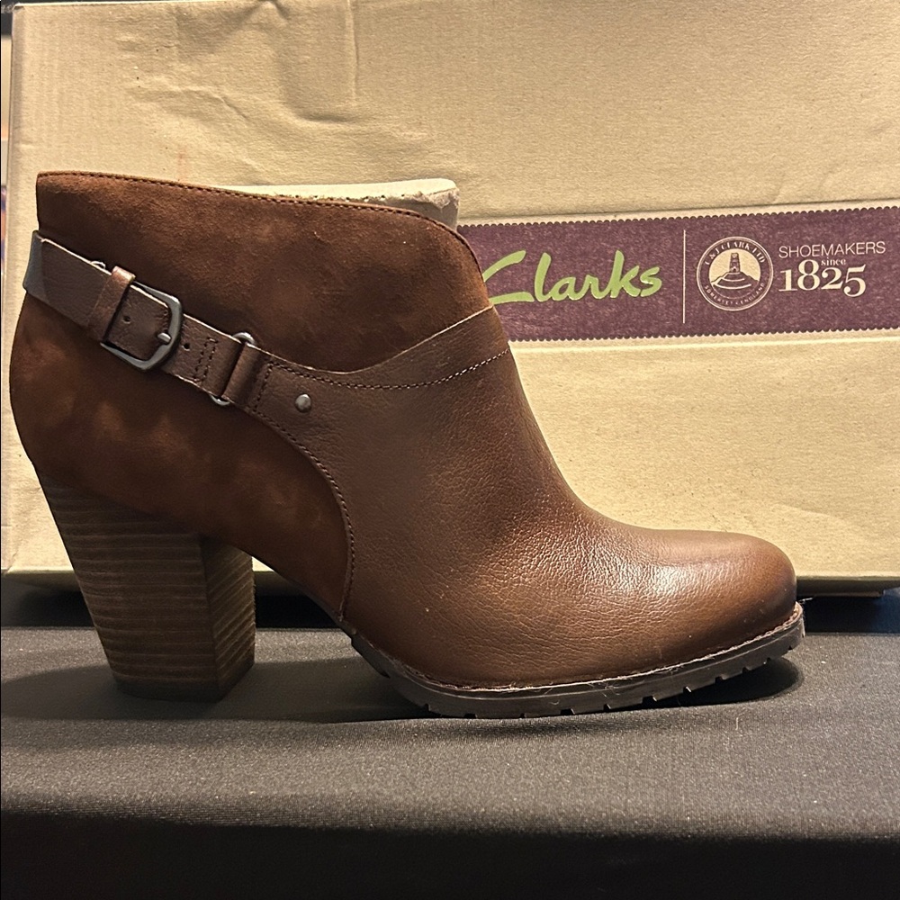 Clarks Women's Tan Heeled Boots